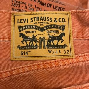 ✨Levi’s✨Jeans distressed burnt orange color